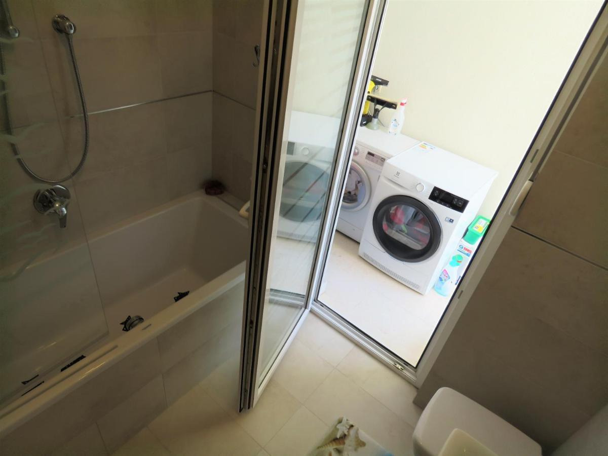Luxury Family Apartment 奥米什 外观 照片