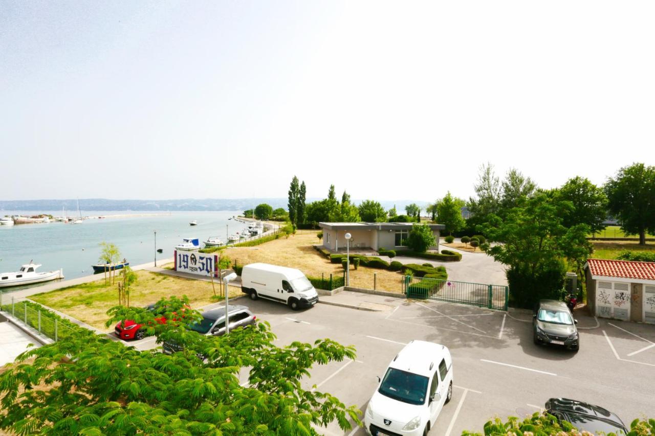 Luxury Family Apartment 奥米什 外观 照片
