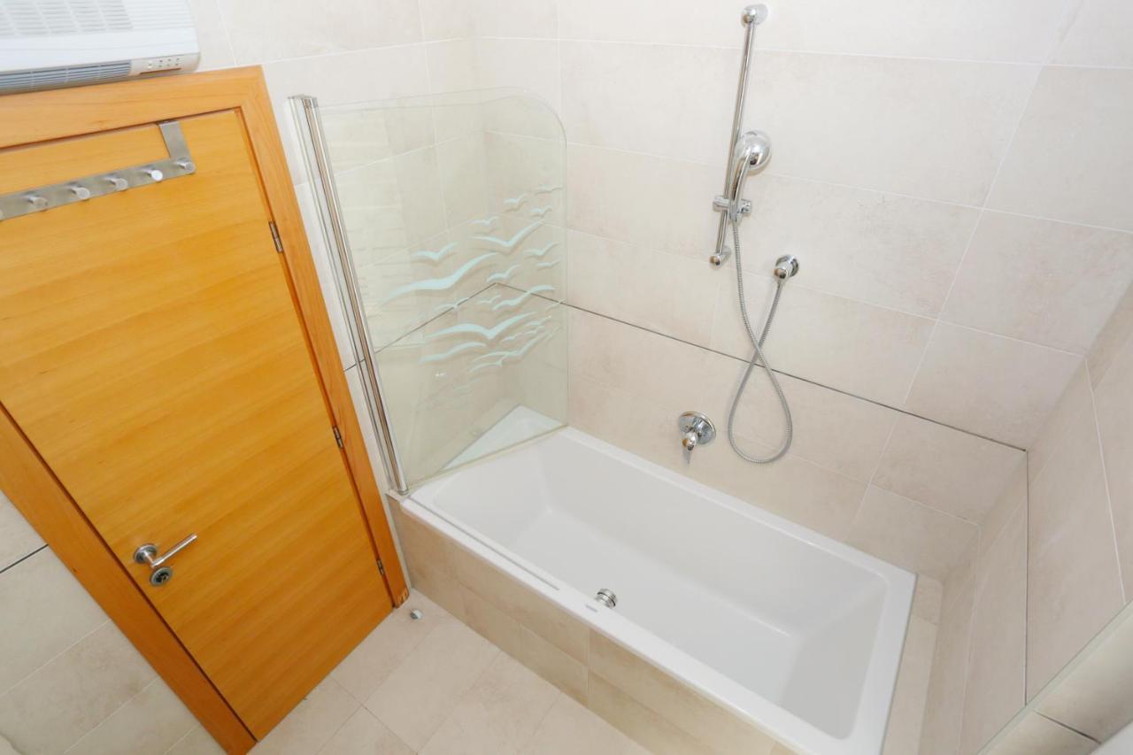 Luxury Family Apartment 奥米什 外观 照片